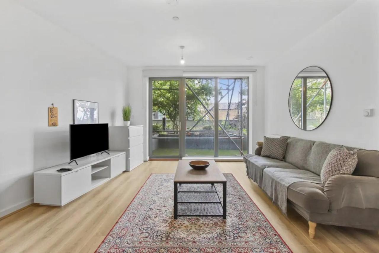 Centrally Located - Modern - 2Bed - 2Bath Apartment Londres Exterior foto
