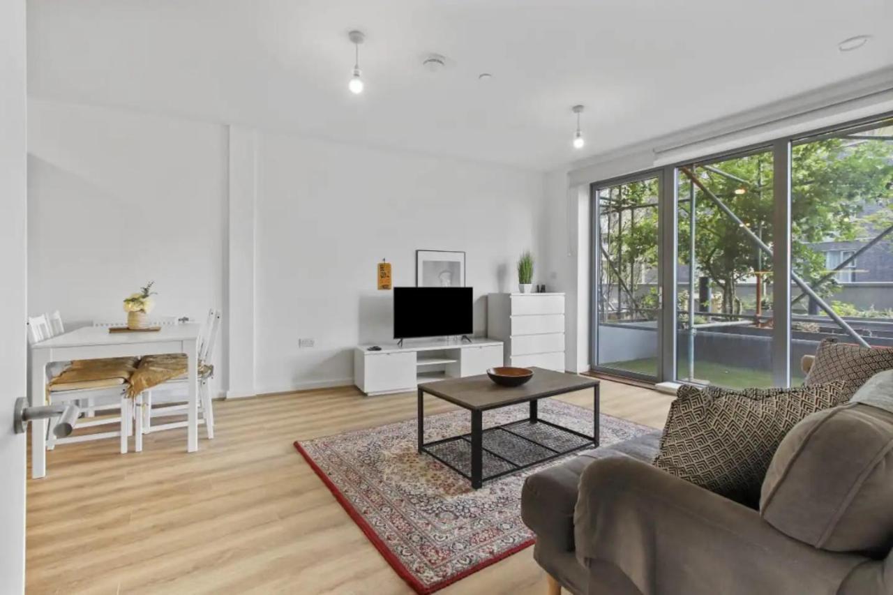 Centrally Located - Modern - 2Bed - 2Bath Apartment Londres Exterior foto